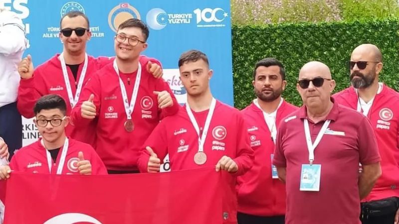 Ümraniyeli sporcular Dünya Şampiyonasına damga vurdu Ümraniyeli sporcular Dünya Şampiyonasına damga vurdu