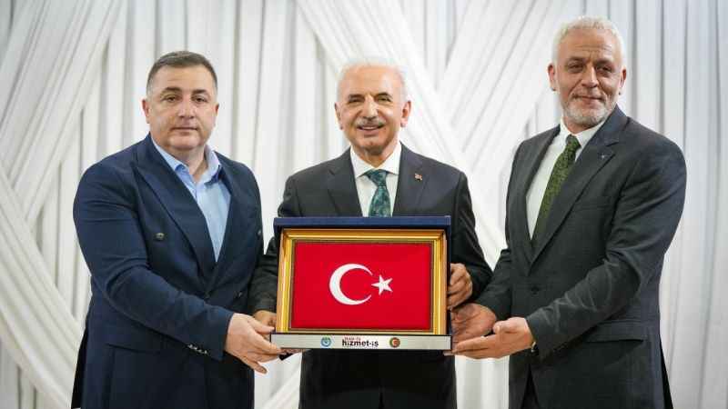 Ümraniye Belediye çalışanlarının yüzünü güldürdü