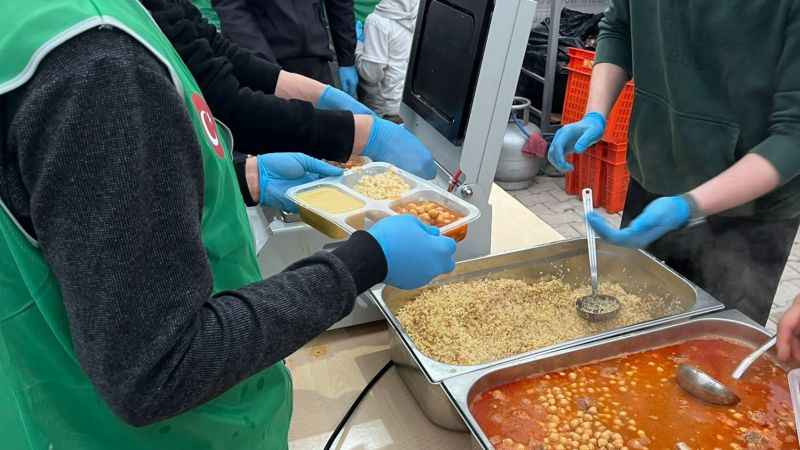 Verenel Derneği Yaraları Sarmaya Devam Ediyor