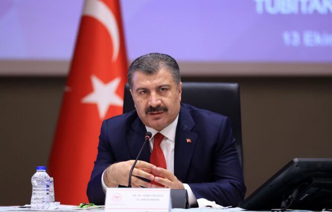 Sağlık Bakanı Koca’dan aşı aracı hakkında açıklama