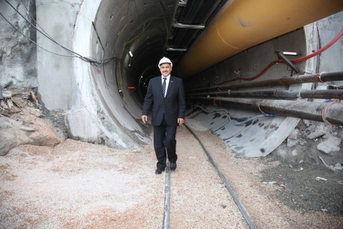 Prof.Dr.veysel EROĞLU anlattı :  ANKARA’DA YAŞANAN KURAKLIKLAR VE  YAPILAN MUAZZAM İÇMESUYU YATIRIMLARI