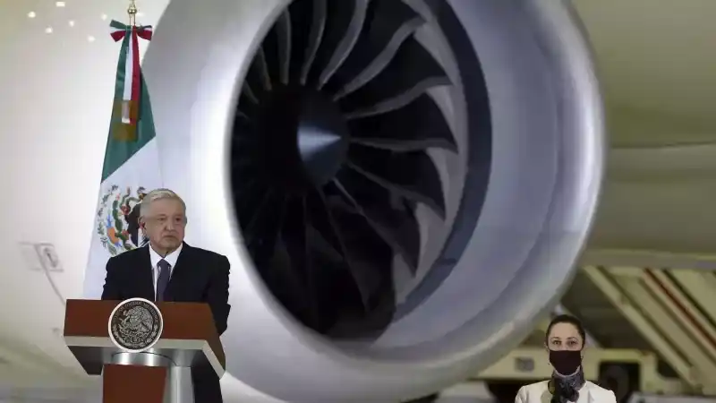 Bir Uçak Sattı 2 Hastane yaptı