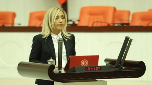 İstifa eden İYİ Parti milletvekili Tuba Vural Çokal kimdir neden istifa etti?