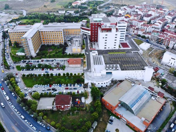 İstanbul Mehmet Akif Ersoy Hastanesi’nde ilk aşılar personele yapıldı