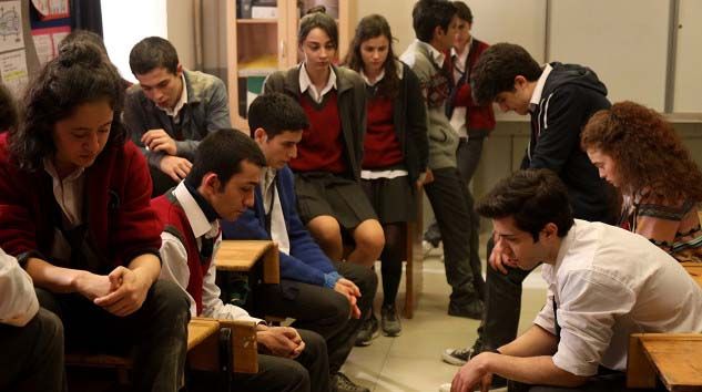 Öğretmen dizi tekrarı var mı ne zaman hangi gün saat kaçta?