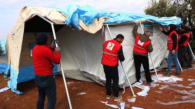 Türk Kızılay’dan İdlib’deki çatışmalardan kaçanlara yardım eli