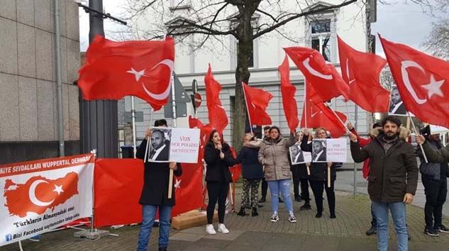 Almanya’da Hamit Paksoy’un polis kurşunuyla ölmesi protesto edildi