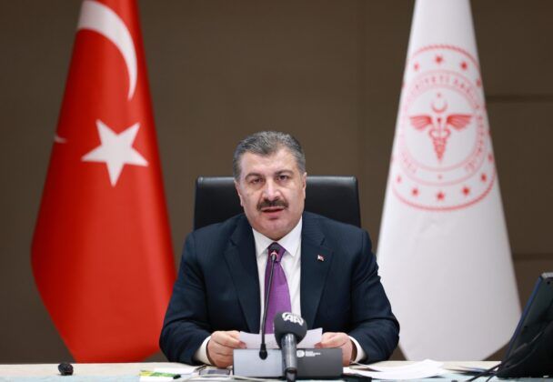 Sağlık Bakan Koca: “Ateşi söndürün, o sizin hayatınızı söndürmeden”