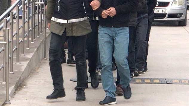 Konya merkezli 11 ilde FETÖ’nün “askeri mahrem” yapılanmasına operasyon
