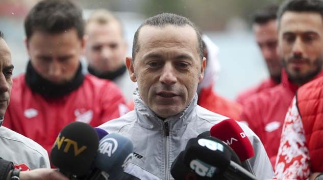 UEFA’dan Cüneyt Çakır’a görev