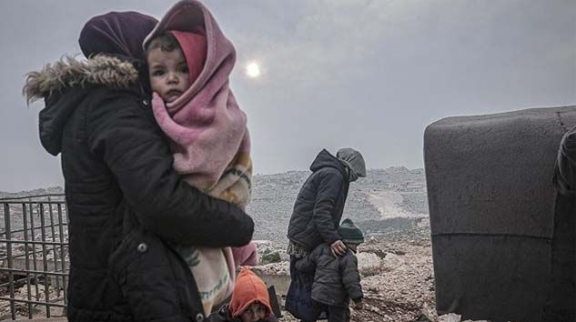Son 6 günde 148 bin sivil daha Türkiye sınırı yakınlarına göç etti