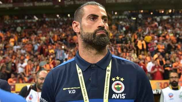 Volkan Demirel derbide kulübede