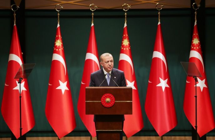 Cumhurbaşkanı Erdoğan: ‘Şehirlerimizdeki mevcut uygulamayı bir süre daha sürdürme ve gelişmeleri yakın takip etme kararı aldık’