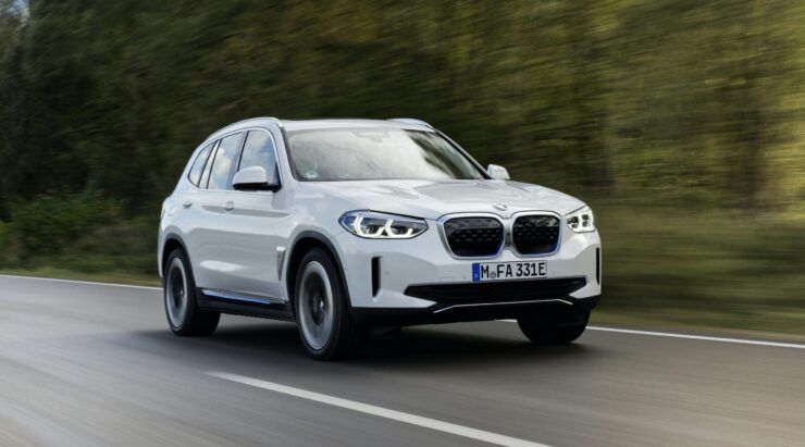 Tamamen Elektrikli Yeni BMW iX3 Showroomlarda Yerini Aldı