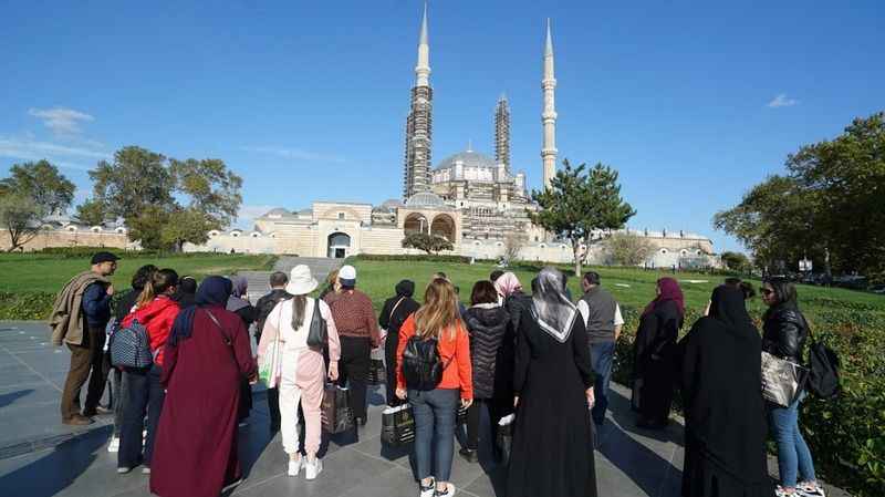 Kâğıthane’de kültür gezileri başladı
