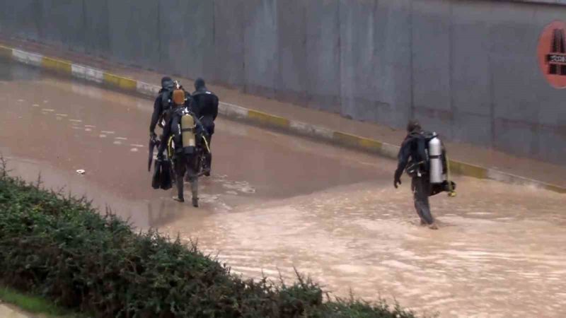 Şanlıurfa’da felaket! Dalgıçlar kayıp 7 kişiyi arıyor