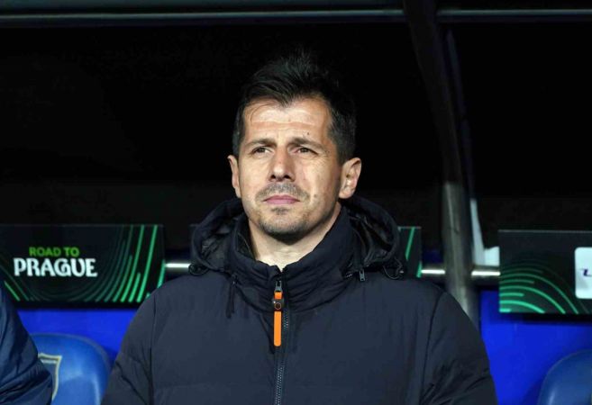 Medipol Başakşehir tur için Gent'i ağırlıyor Medipol Başakşehir tur için Gent'i ağırlıyor