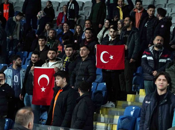 Medipol Başakşehir tur için Gent'i ağırlıyor Medipol Başakşehir tur için Gent'i ağırlıyor