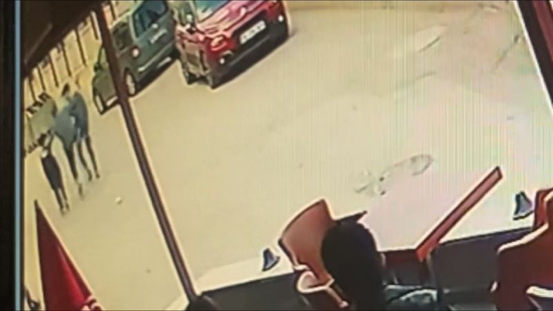 Bursa’da 12 yaşındaki ortaokul öğrencisi, arkadaşını bıçakladı Bursa’da 12 yaşındaki ortaokul öğrencisi, arkadaşını bıçakladı