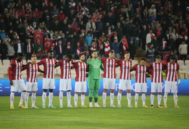 Sivasspor evinde Fiorentina'dan fark yedi.