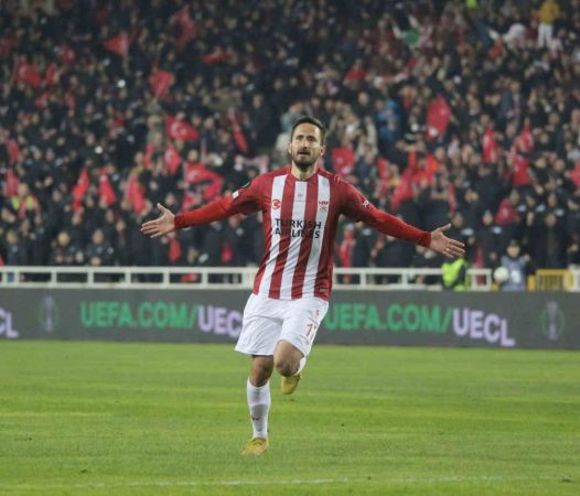 Sivasspor evinde Fiorentina'dan fark yedi.