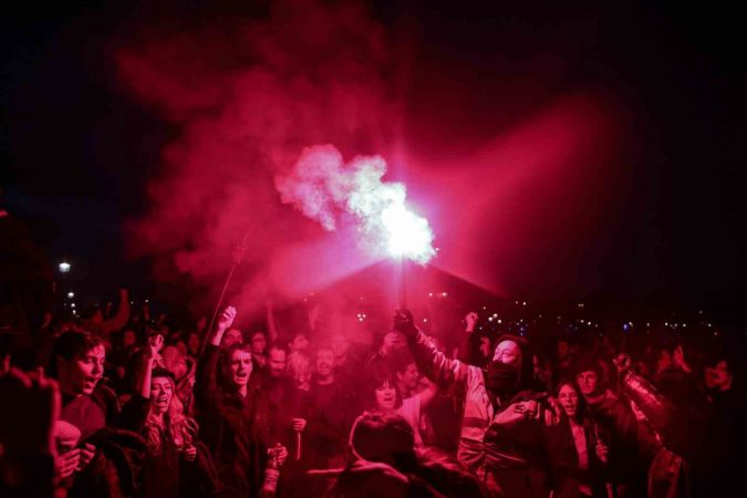 Fransa’da emeklilik reformu protestolarında 310 gözaltı