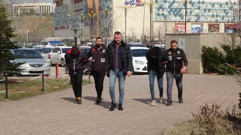 Fiorentinalı futbolcunun burnunu kıran taraftar adliyeye sevk edildi