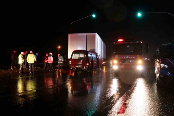Sakarya'daki kazada Erol Tozan hayatını kaybetti Sakarya'daki kazada Erol Tozan hayatını kaybetti