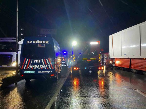 Sakarya'daki kazada Erol Tozan hayatını kaybetti Sakarya'daki kazada Erol Tozan hayatını kaybetti