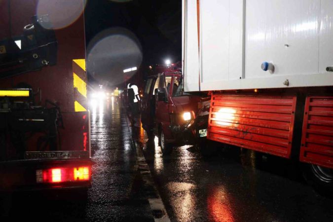Sakarya'daki kazada Erol Tozan hayatını kaybetti Sakarya'daki kazada Erol Tozan hayatını kaybetti