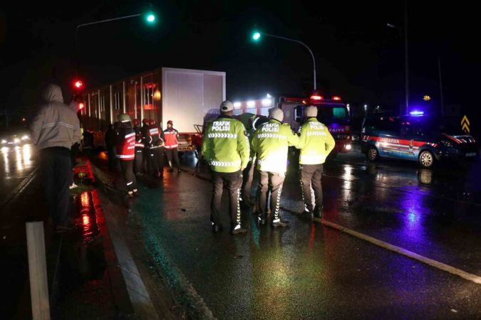 Sakarya'daki kazada Erol Tozan hayatını kaybetti Sakarya'daki kazada Erol Tozan hayatını kaybetti