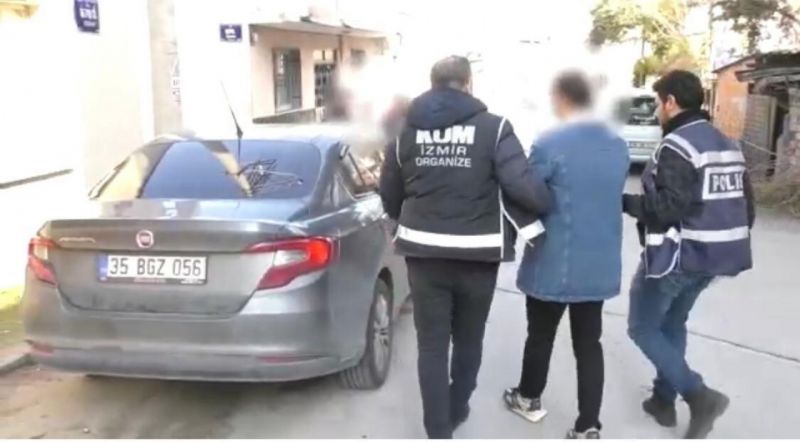 Gazi Turgut Aslan operasyonuyla FETÖ’nün gizli kuryeleri deşifre oldu Gazi Turgut Aslan operasyonuyla FETÖ’nün gizli kuryeleri deşifre oldu