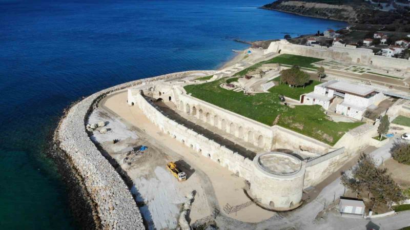 Zor zamanlarda Çanakkale kahramanlarını örnek aldık