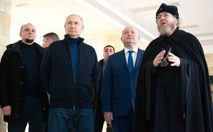 Putin’den ilhakın yıldönümünde Kırım’a sürpriz ziyaret