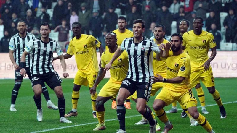 Beşiktaş galibiyet serisini üç golle üçe çıkardı Beşiktaş galibiyet serisini üç golle üçe çıkardı