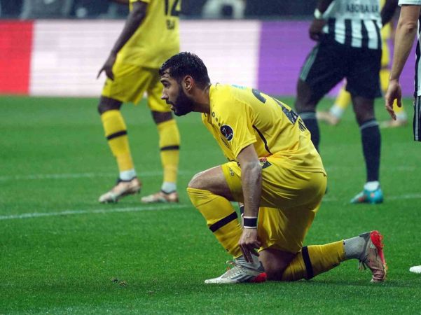 Beşiktaş galibiyet serisini üç golle üçe çıkardı Beşiktaş galibiyet serisini üç golle üçe çıkardı