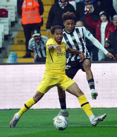 Beşiktaş galibiyet serisini üç golle üçe çıkardı Beşiktaş galibiyet serisini üç golle üçe çıkardı