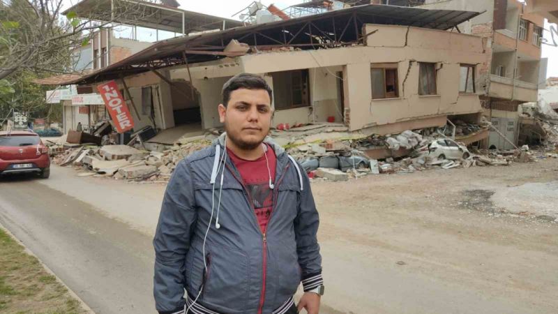 Bu binadan otomobil sayesinde 5 aile de sağ çıktı