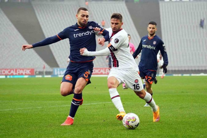 Fatih Karagümrük ile Medipol Başakşehir puanları paylaştı