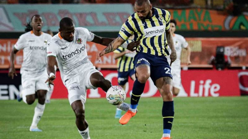 İlk yarı Antalyaspor, ikinci yarı Fenerbahçe