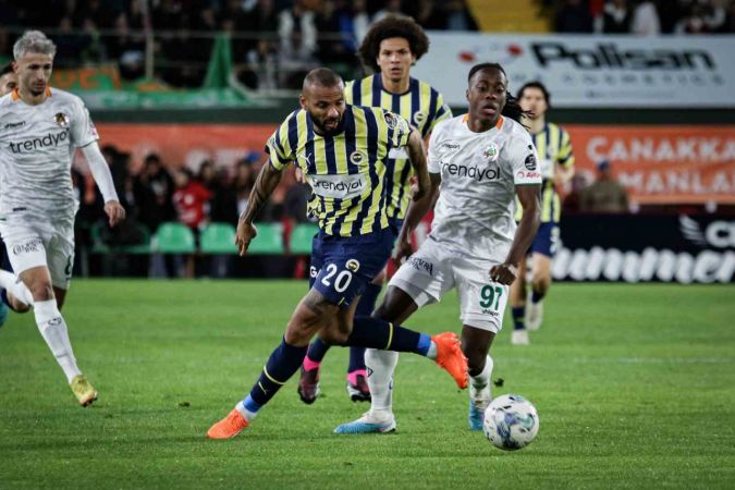 İlk yarı Antalyaspor, ikinci yarı Fenerbahçe