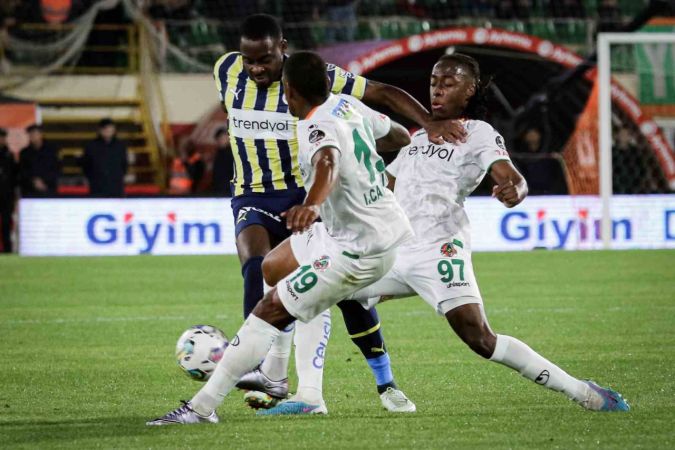 İlk yarı Antalyaspor, ikinci yarı Fenerbahçe