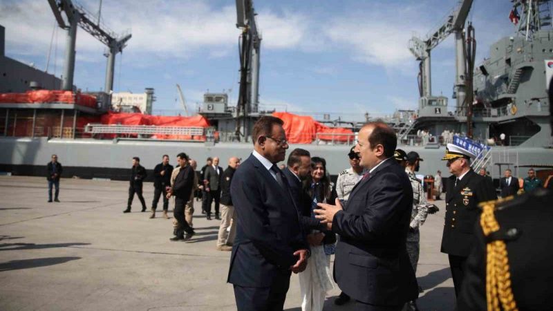 Pakistan’ın ilk yardım gemisi Mersin’e geldi Pakistan’ın ilk yardım gemisi Mersin’e geldi