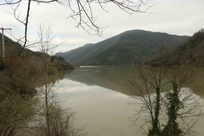 Yuvacık Barajı yüzde 95 doldu, kapaklar açıldı Yuvacık Barajı yüzde 95 doldu, kapaklar açıldı