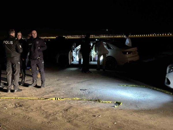 Diyarbakır’da Müslüm Candan aracında kurşunlanarak öldürüldü