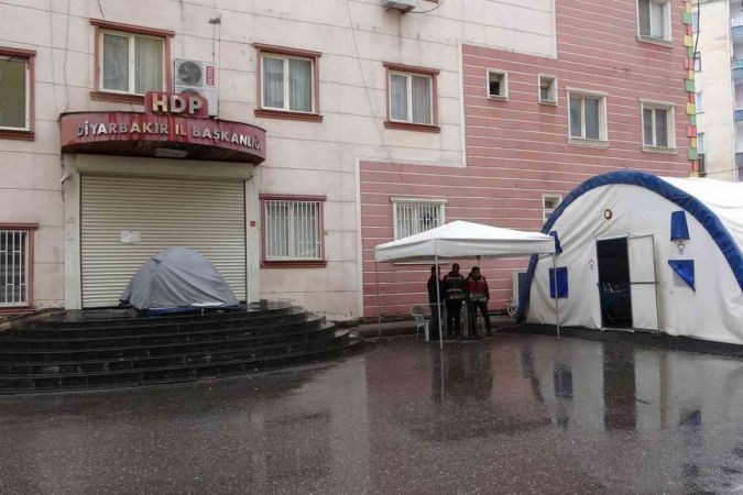 HDP önündeki ailelerin evlat direnişi sürüyor