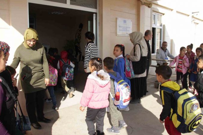 Hatay’ın 7 ilçesinde okul zili çaldı