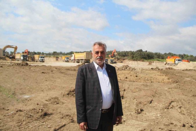 Hatay’da Defne Devlet Hastanesi’nin inşa çalışmaları gece gündüz devam ediyor Hatay’da Defne Devlet Hastanesi’nin inşa çalışmaları gece gündüz devam ediyor