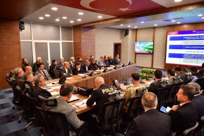 Bakan Nebati: Deprem bölgesindeki esnafa kredi imkanı sağlıyoruz Bakan Nebati: Deprem bölgesindeki esnafa kredi imkanı sağlıyoruz