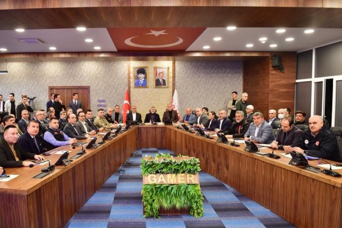 Bakan Nebati: Deprem bölgesindeki esnafa kredi imkanı sağlıyoruz Bakan Nebati: Deprem bölgesindeki esnafa kredi imkanı sağlıyoruz